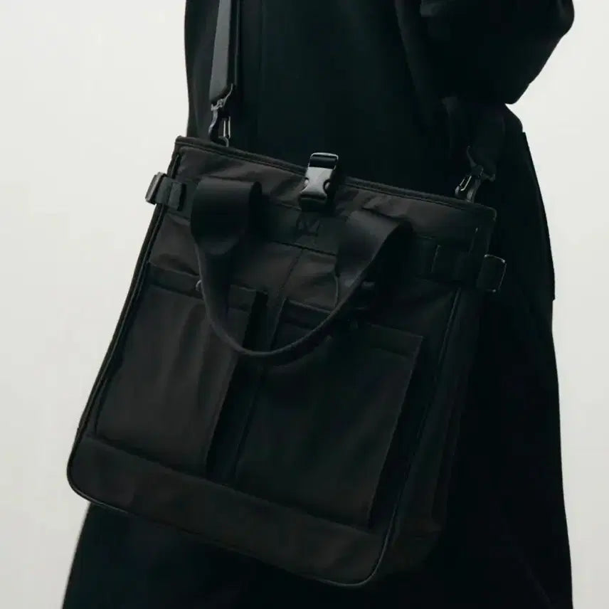 [BUNJANG] Drawfit Tote Bag / 드로우핏 토트백