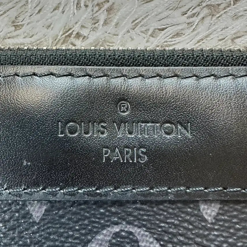 [BUNJANG] Louis Vuitton Eclipse Monogram Pochette Clutch / [OS] 백화점판 정품 루이비통 이클립스 모노그램 포쉐트 클러치