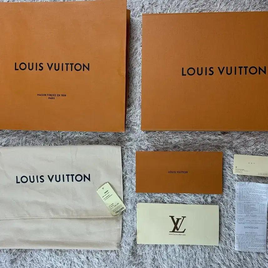 [BUNJANG] Louis Vuitton Eclipse Monogram Pochette Clutch / [OS] 백화점판 정품 루이비통 이클립스 모노그램 포쉐트 클러치