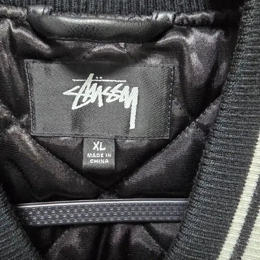 [BUNJANG] Stussy Varsity Jacket XL / 스투시 컴피티션 바시티 자켓 블랙 XL