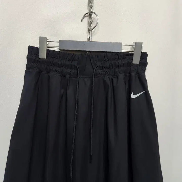 [BUNJANG] Nike Black Flare Mesh Point Skirt / 나이키 블랙 플레어 스커트 메쉬포인트