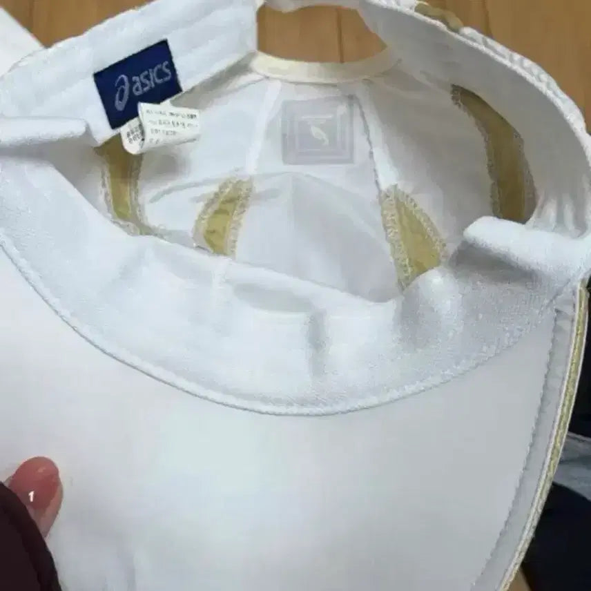 [BUNJANG] Asics White Ball Cap / 하얀모자 아식스 볼캡