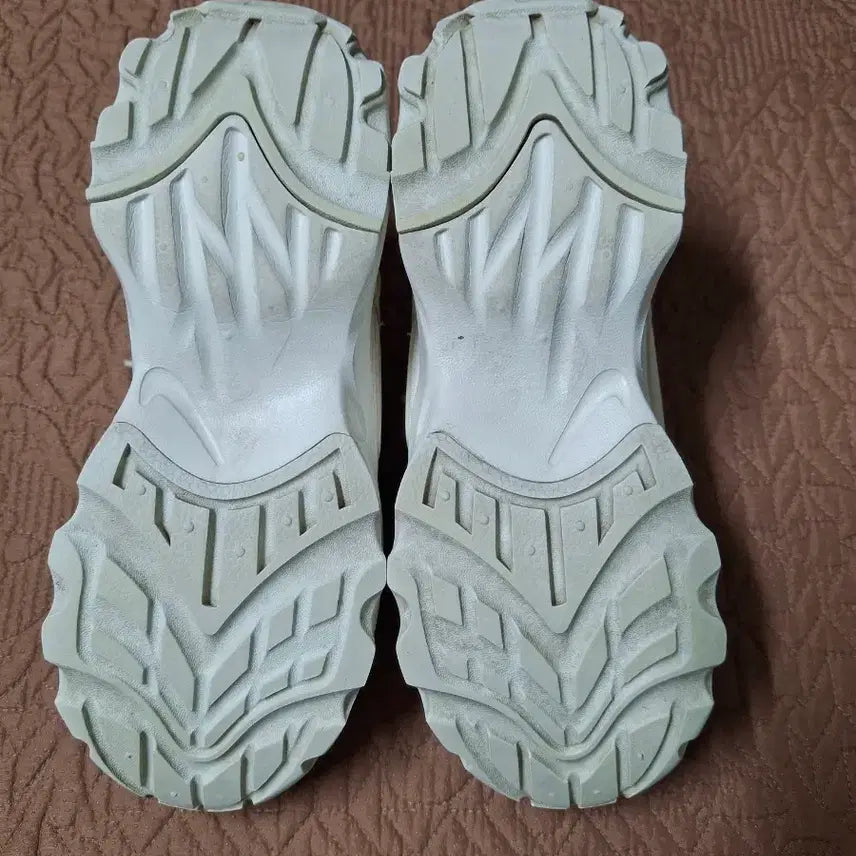 [BUNJANG] Nike TC7900 Women's Sneakers / 240 나이키 TC7900 여성 키높이 운동화 [1053]