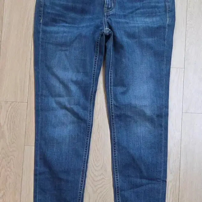 [BUNJANG] Calvin Klein Women's Jeans 27 / 미사용 캘빈클라인 여성용 청바지 27사이즈  (줄자사진 참고하시길요)