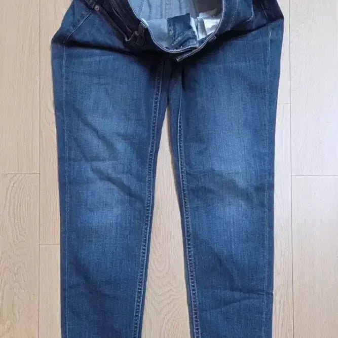 [BUNJANG] Calvin Klein Women's Jeans 27 / 미사용 캘빈클라인 여성용 청바지 27사이즈  (줄자사진 참고하시길요)