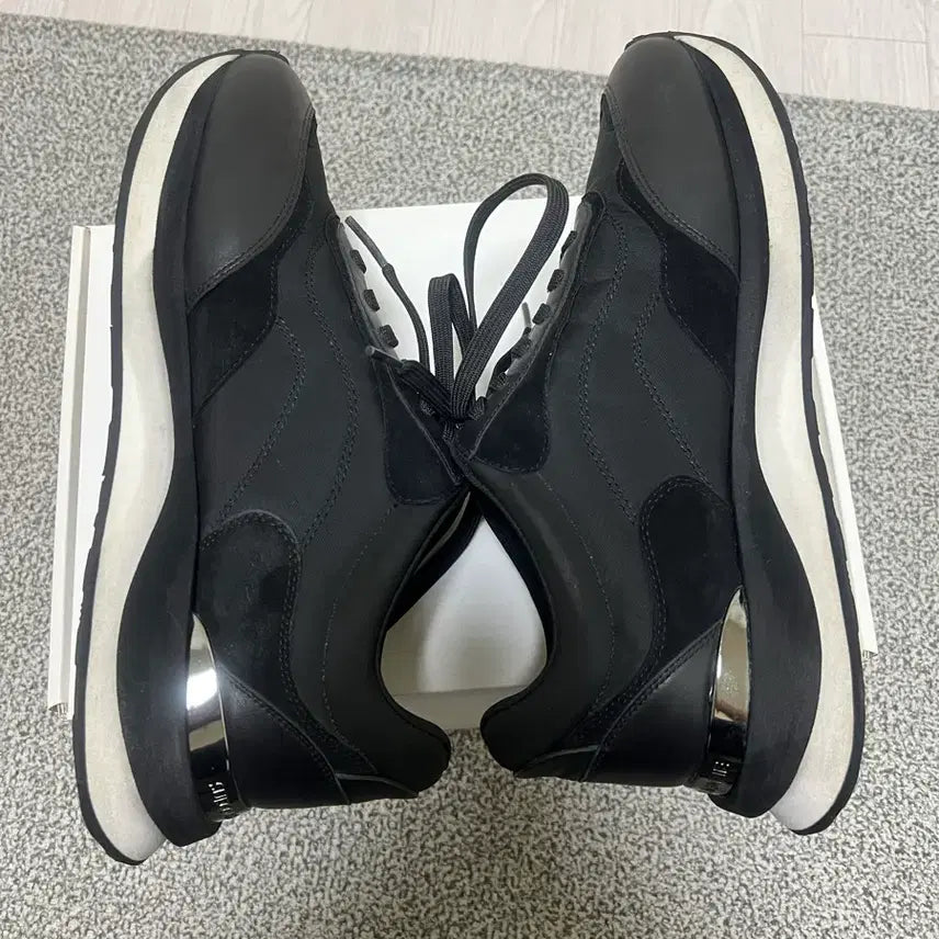 [BUNJANG] SUECOMMA BONNIE Wavy Sneakers (Black) / [270] 슈콤마보니 Unisex_Wavy sneakers(black)