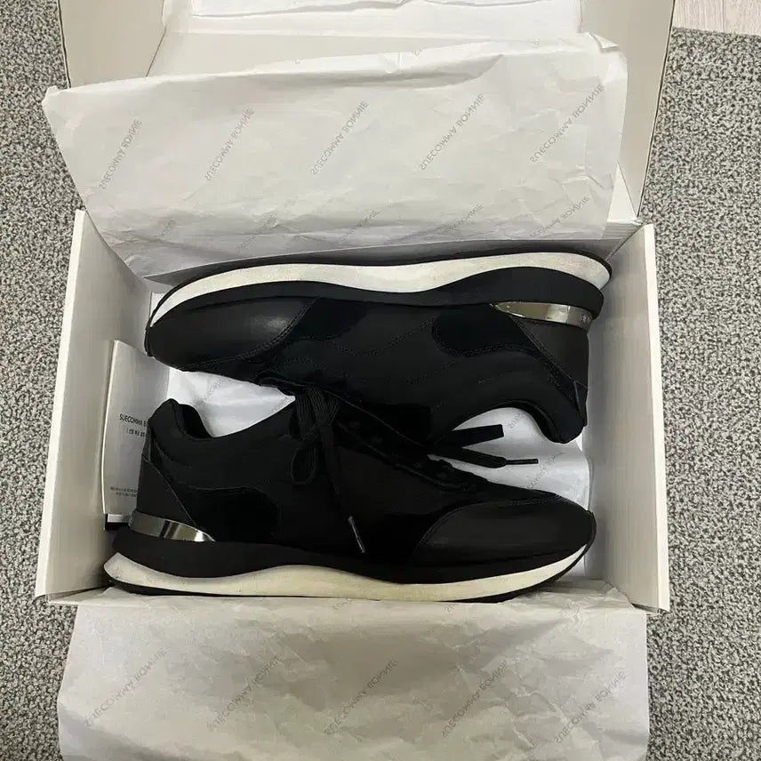 [BUNJANG] SUECOMMA BONNIE Wavy Sneakers (Black) / [270] 슈콤마보니 Unisex_Wavy sneakers(black)