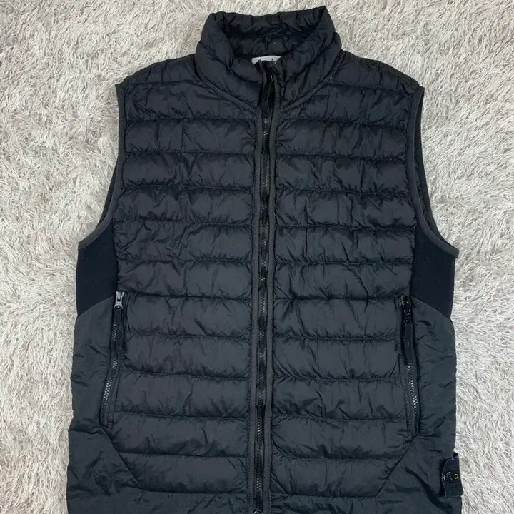 [BUNJANG] Stone Island Garment Dyed Micro Yarn Down Vest Black / [XL] 정품 스톤아일랜드 가먼트 다이드 마이크로 얀 다운 베스트 블랙