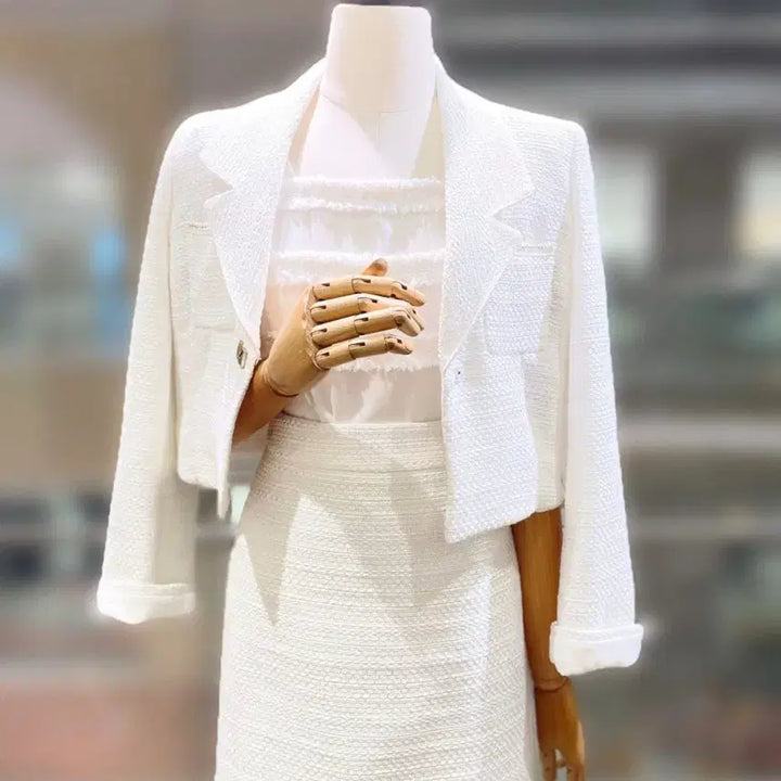 [BUNJANG] It MICHAA Cropped Tweed Jacket (Size 55) / 새상품 잇미샤 크롭트위드자켓 55사이즈