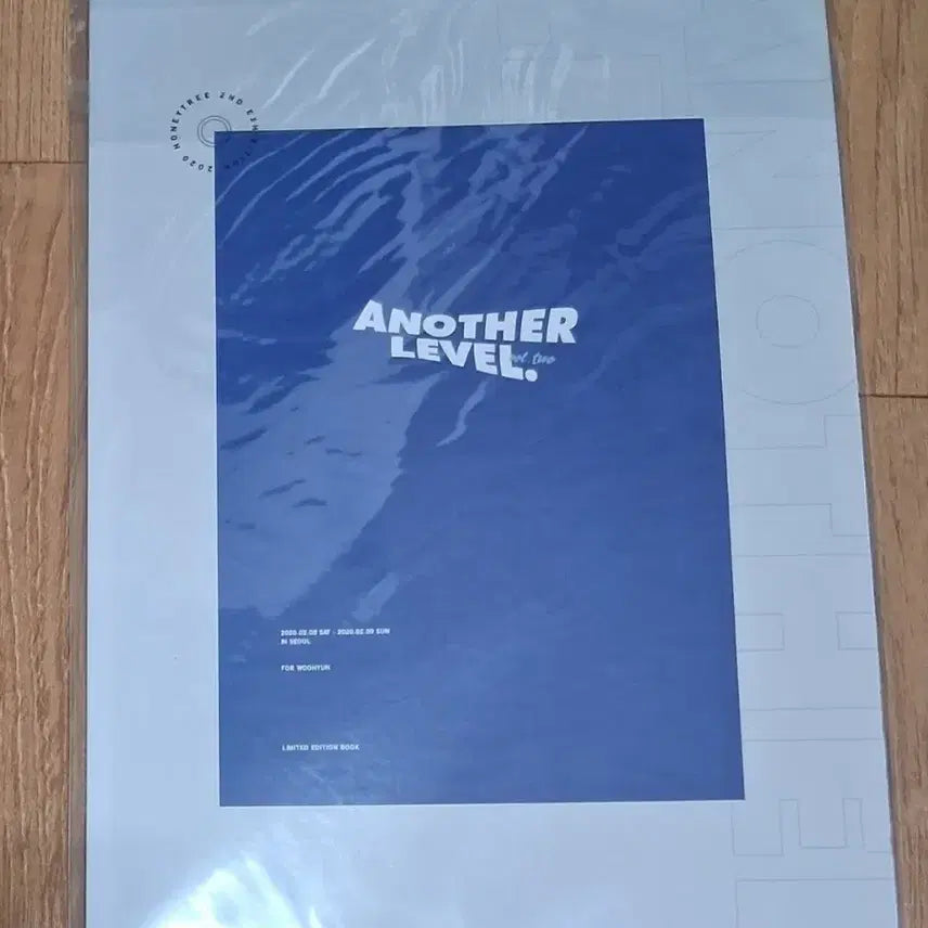 [BUNJANG] Infinite Nam Woohyun Honey Tree Photobook / 인피니트 우현 허니트리 사진전 포토북