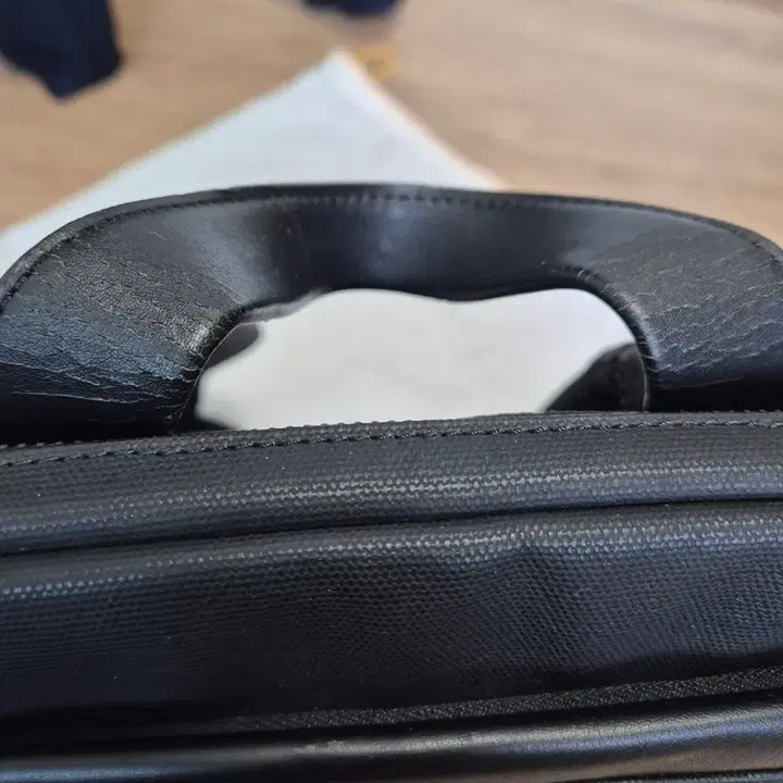 [BUNJANG] Mandarina Duck Black Backpack / 만다니라덕 백팩