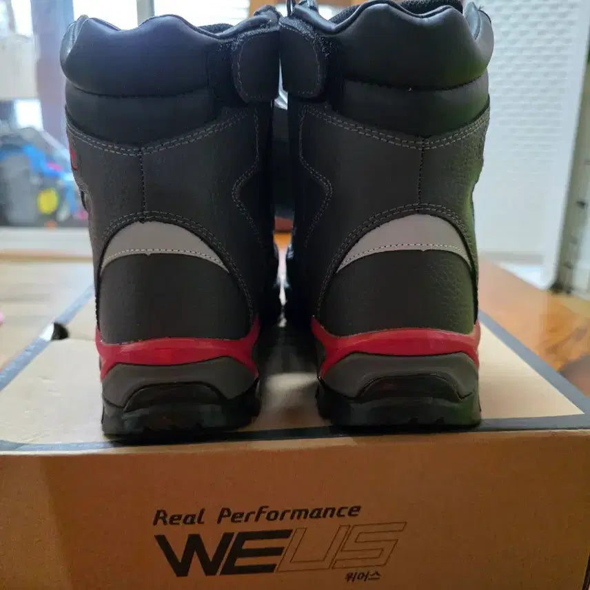 [BUNJANG] WEUS Safety Work Shoes / WEUS 안전화 미끄럼방지 작업화 새상품