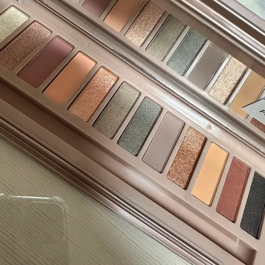 [BUNJANG] Color Deep Eyeshadow Palette / (오늘만)컬러딥 아이섀도우