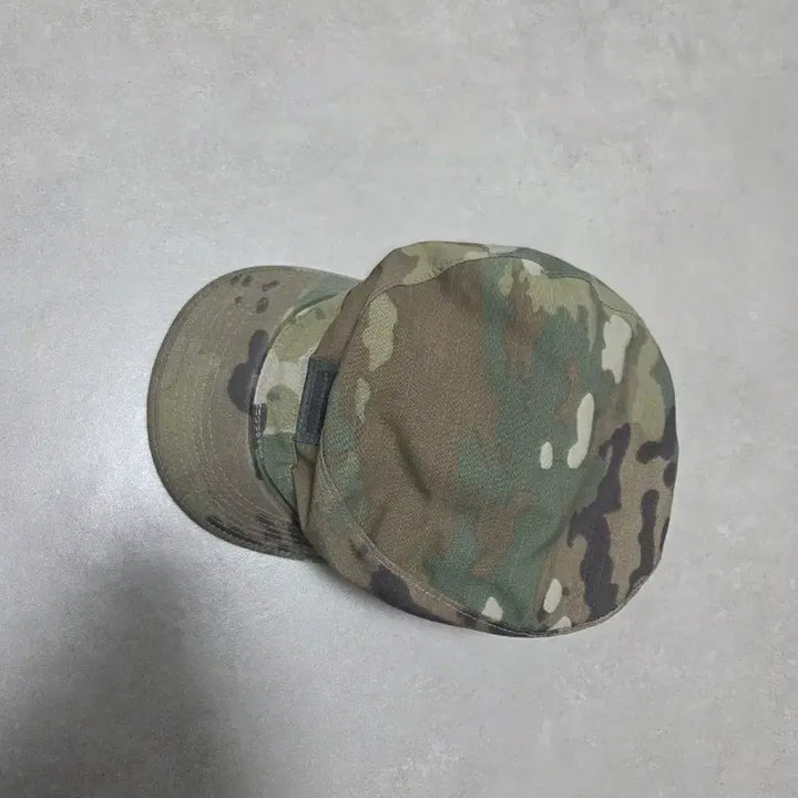 [SOLD OUT] 멀티캠 전투모 미제  대두 안됨 57좌우