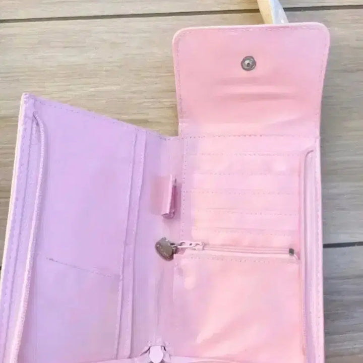 [BUNJANG] Hello Kitty Tulip Stationery Set / 튤립키티2종,튤립 키티 다이어리, 체리 키티 화일,튤립 키티 수첩