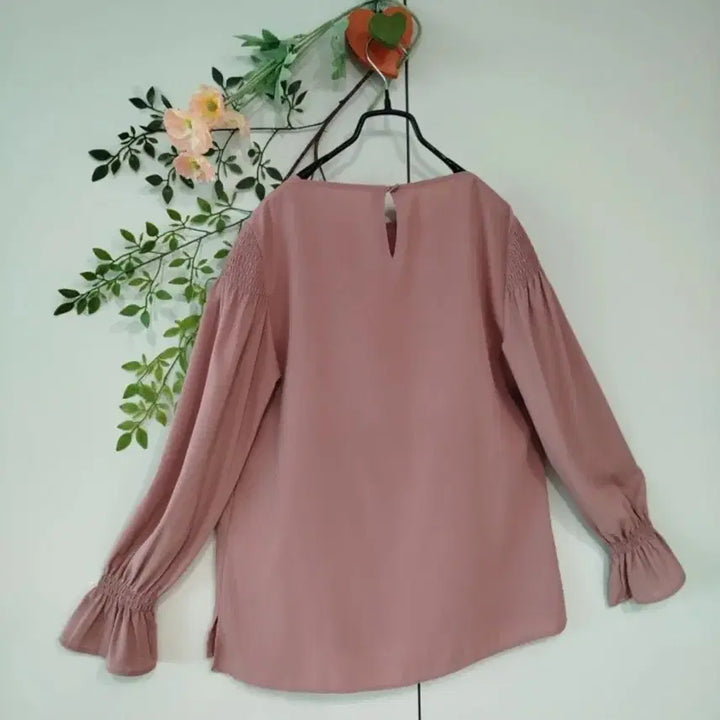 [SOLD OUT] 55 인디핑크 폴리원단 어깨와 소매 밴딩 디테일 예쁜 블라우스