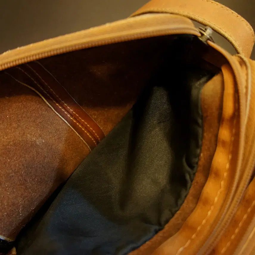 [BUNJANG] Vintage Leather Crossbody Bag / 7079 크로스가방 크로스백 가죽백 가죽가방 빈티지가방 여성가방 남자백