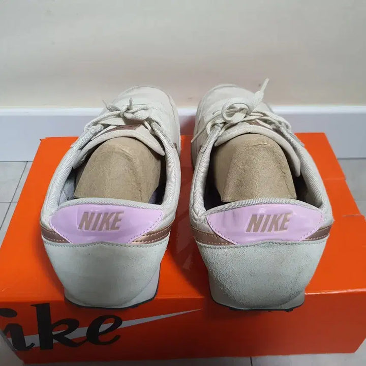 [BUNJANG] Nike Daybreak RTL Metallic Red Bronze Sneakers / 나이키 데이브레이크 RTL 메탈릭 레드 브론즈 CU5324-100, 27