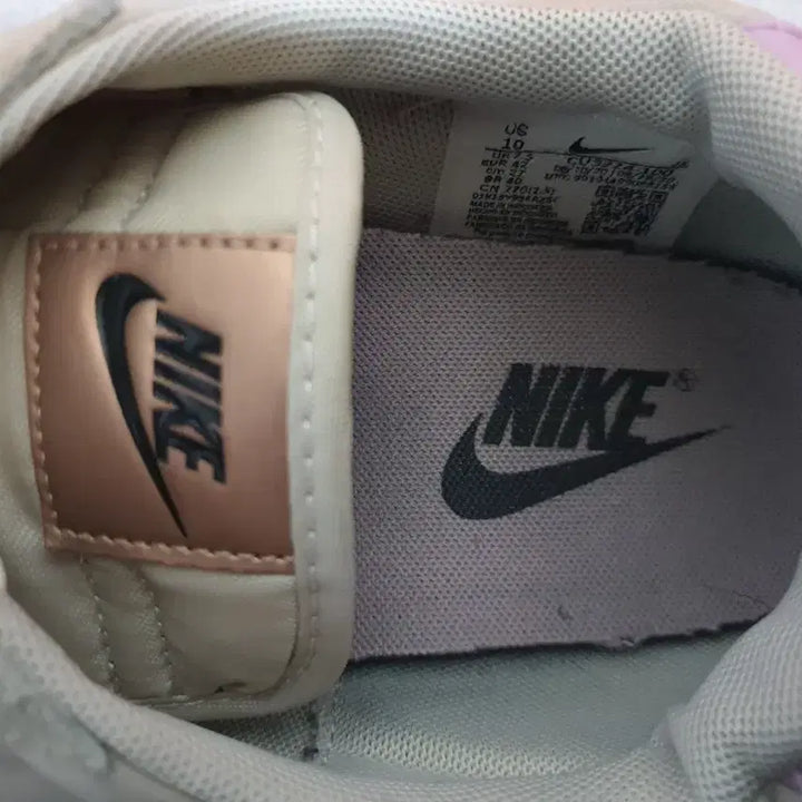 [BUNJANG] Nike Daybreak RTL Metallic Red Bronze Sneakers / 나이키 데이브레이크 RTL 메탈릭 레드 브론즈 CU5324-100, 27