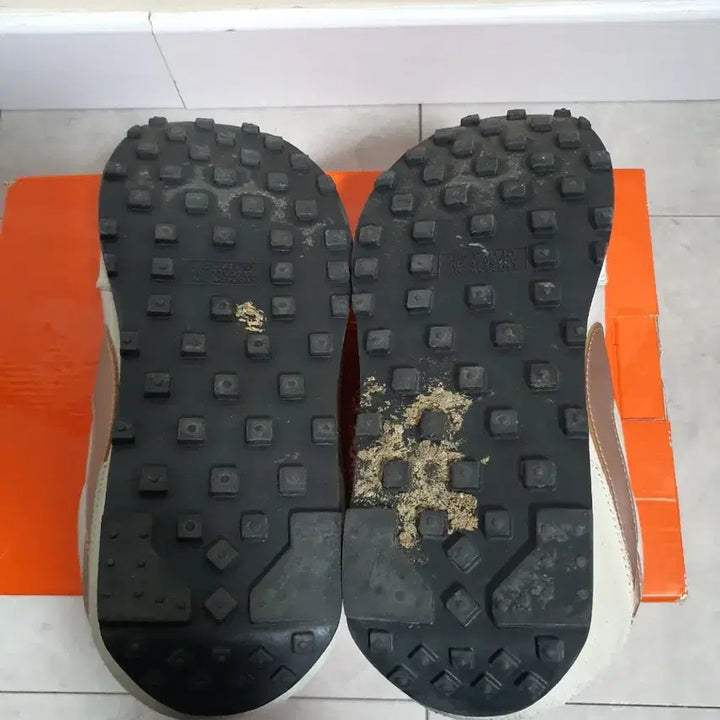 [BUNJANG] Nike Daybreak RTL Metallic Red Bronze Sneakers / 나이키 데이브레이크 RTL 메탈릭 레드 브론즈 CU5324-100, 27