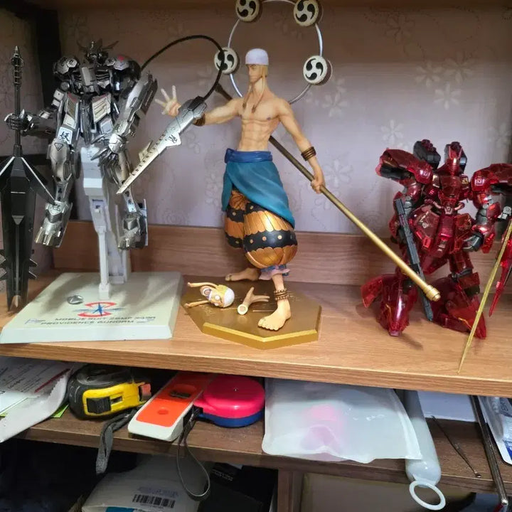 [BUNJANG] One Piece Enel Figure &amp; Gundam Model Kit Bundle / 원피스.건담 일괄로판매합니다