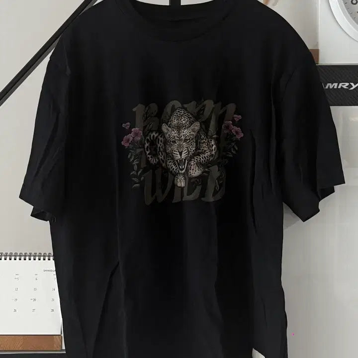 [SOLD OUT] (정품/상태최상)엠포리오 아르마니 블랙 레오파드 반팔L