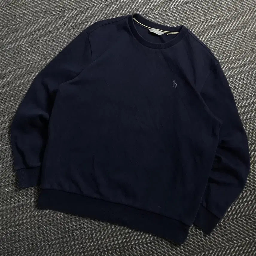 [SOLD OUT] HAZZYS 자수로고 패턴 맨투맨 네이비y 4576