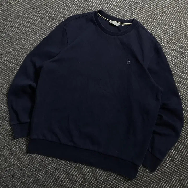 [SOLD OUT] HAZZYS 자수로고 패턴 맨투맨 네이비y 4576