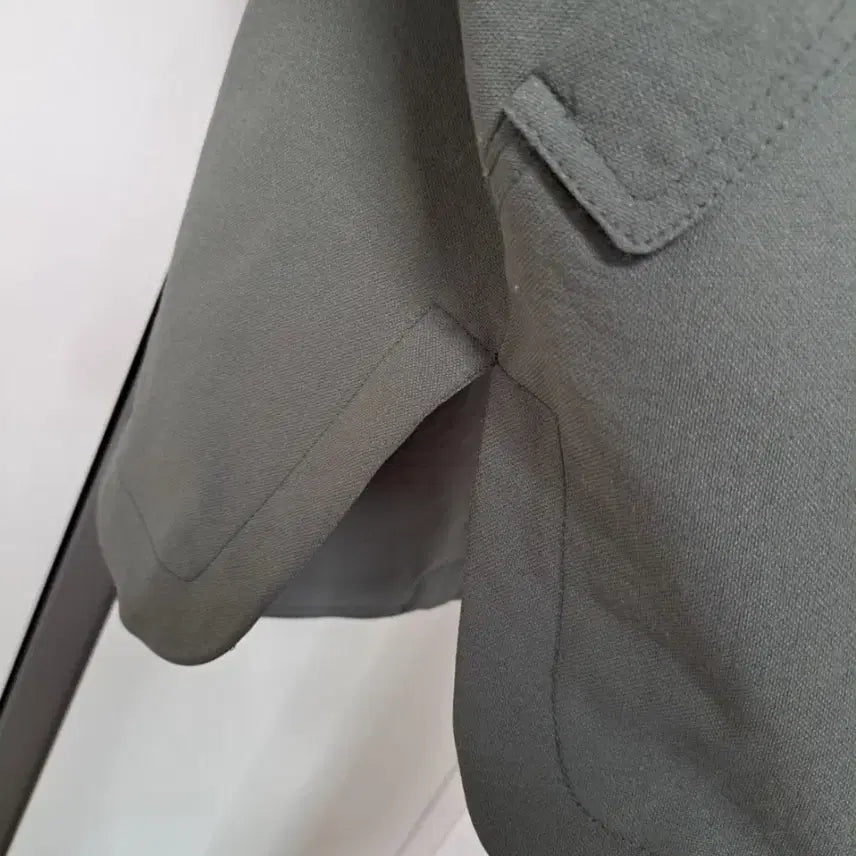 [BUNJANG] BonnyAlex Khaki Loose Fit Roll-Up Sleeve Jacket / 보니알렉스 루즈핏  카키 가오리핏 롤업 소매가능 춘추용 아우터