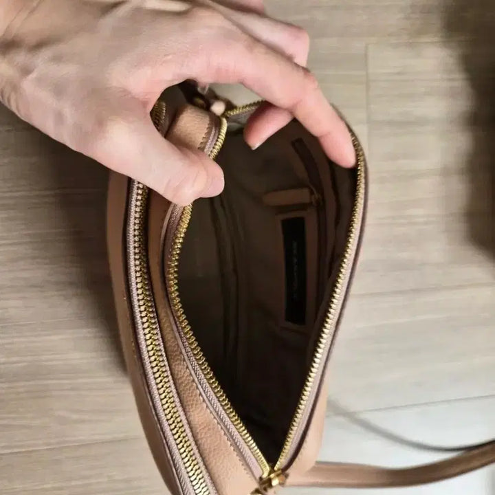 [BUNJANG] Beanpole Leather Camera Bag / 빈폴 카메라백 팝니다