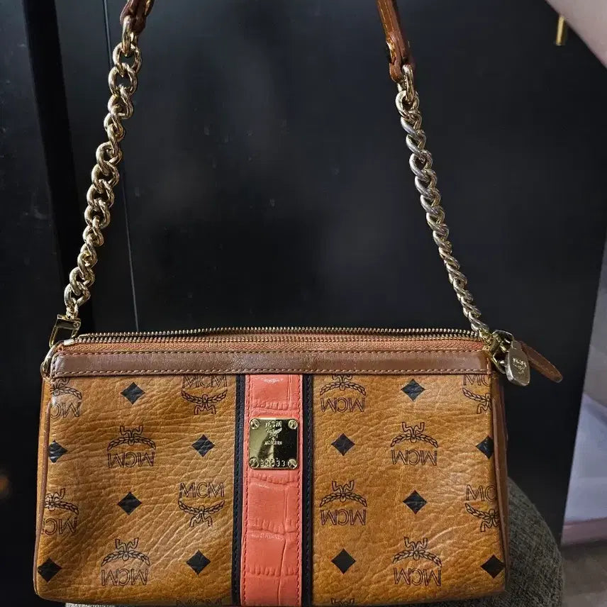 [BUNJANG] MCM Logo Mini Shoulder Bag / MCM 로고 미니 숄더백 체인 가방