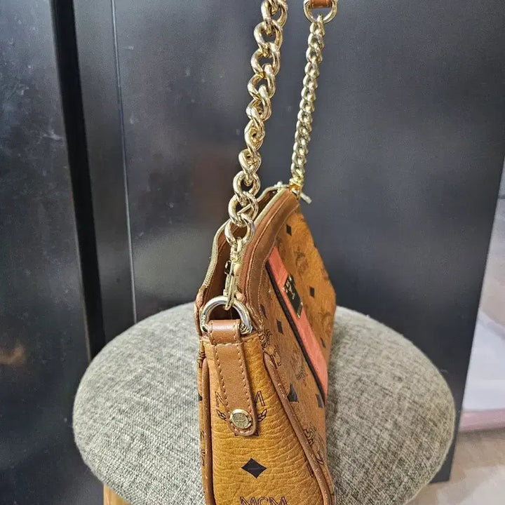 [BUNJANG] MCM Logo Mini Shoulder Bag / MCM 로고 미니 숄더백 체인 가방