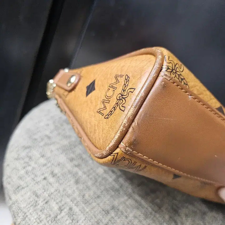 [BUNJANG] MCM Logo Mini Shoulder Bag / MCM 로고 미니 숄더백 체인 가방