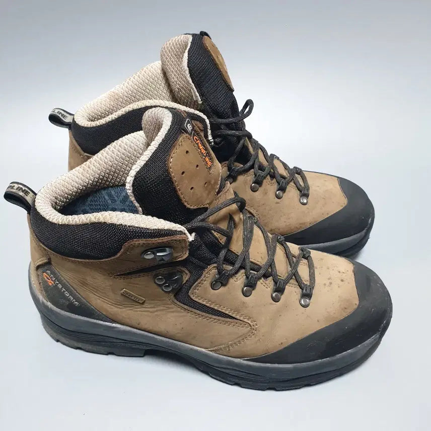 [BUNJANG] CampLine Annestorm Alpha Gore-Tex Hiking Boots / 캠프라인 애니스톰 알파 고어텍스 등산화