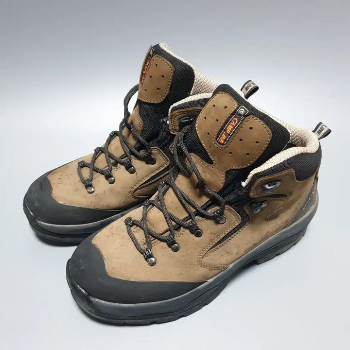 [BUNJANG] CampLine Annestorm Alpha Gore-Tex Hiking Boots / 캠프라인 애니스톰 알파 고어텍스 등산화