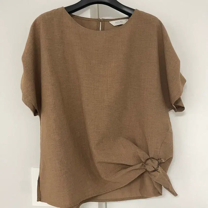 [BUNJANG] Dalist Brown Women's Blouse / Dalist 브라운 여성 블라우스 100