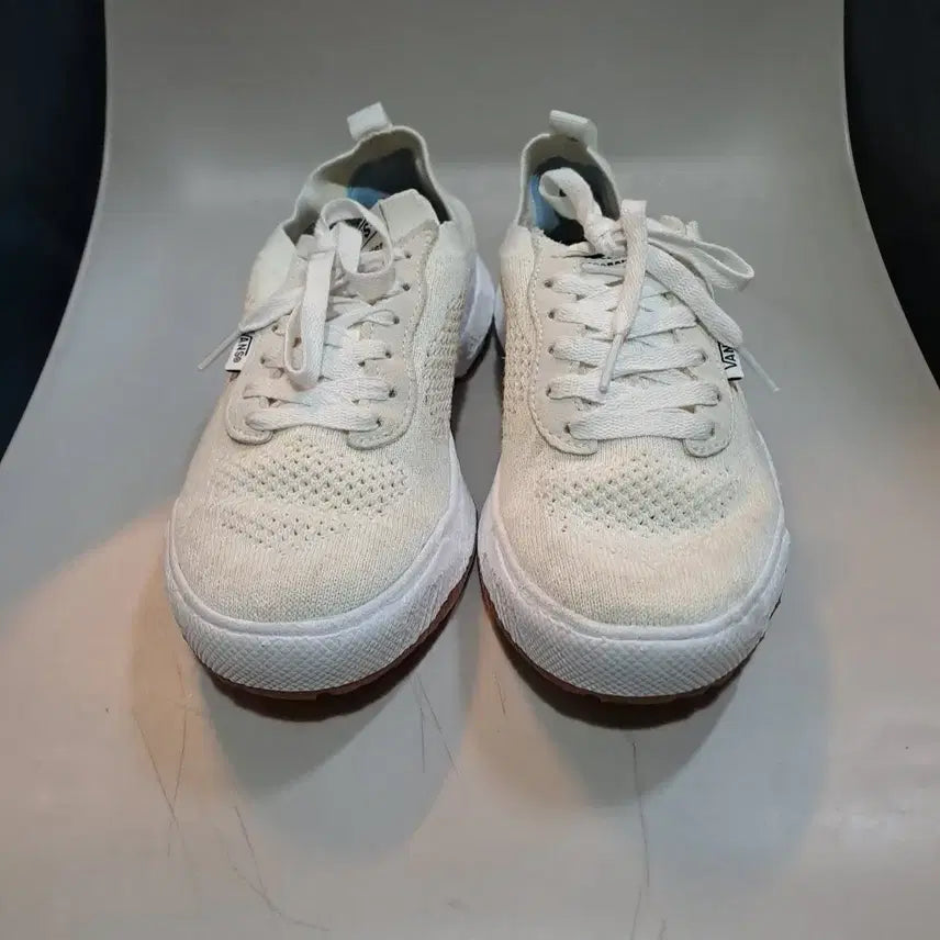 [BUNJANG] Vans Ultrarange VR3 White Knit Sneakers 240mm / 반스 울트라레인지 VR3 화이트 니트 운동화 240mm