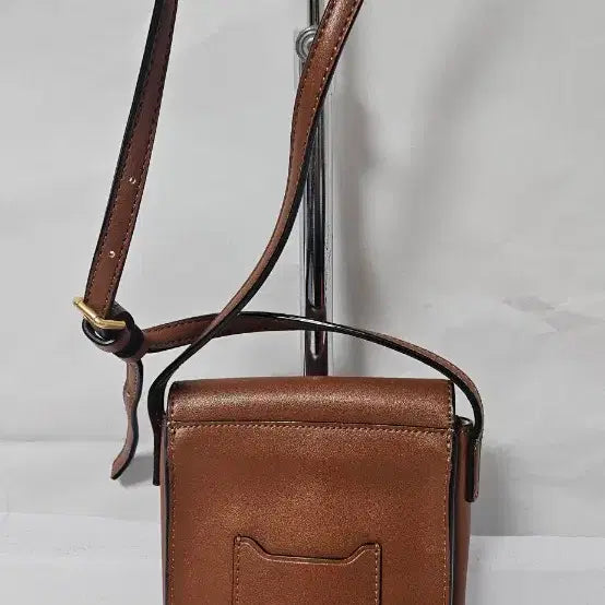 [SOLD OUT] 헤지스 브라운 가죽 미니 크로스백