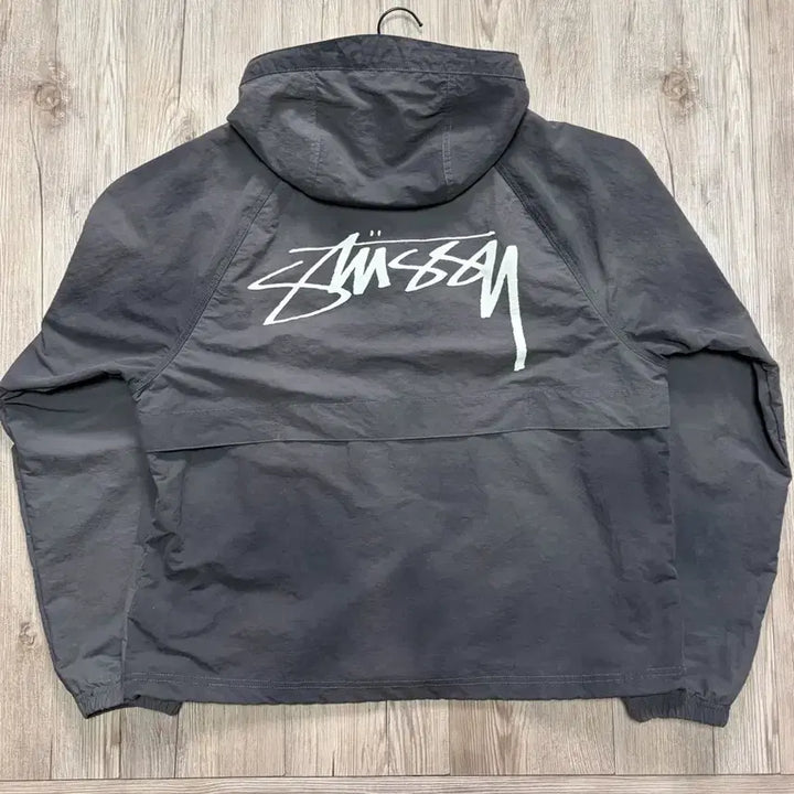 [BUNJANG] Stussy Beach Shell Windbreaker (M) / 스투시 비치쉘 바람막이 m