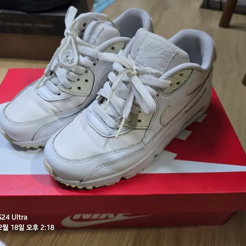 [BUNJANG] Nike Air Max 90 White Sneakers / 나이키 에어맥스90 화이트 235 판매