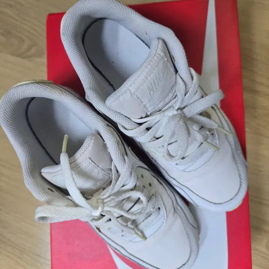 [BUNJANG] Nike Air Max 90 White Sneakers / 나이키 에어맥스90 화이트 235 판매