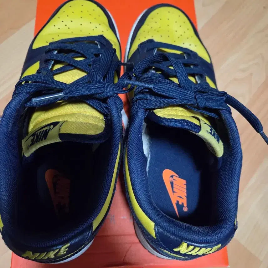 [BUNJANG] Nike Dunk Low Yellow/Navy Sneakers / 나이키 덩크 로우 옐로우/네이비 스니커즈