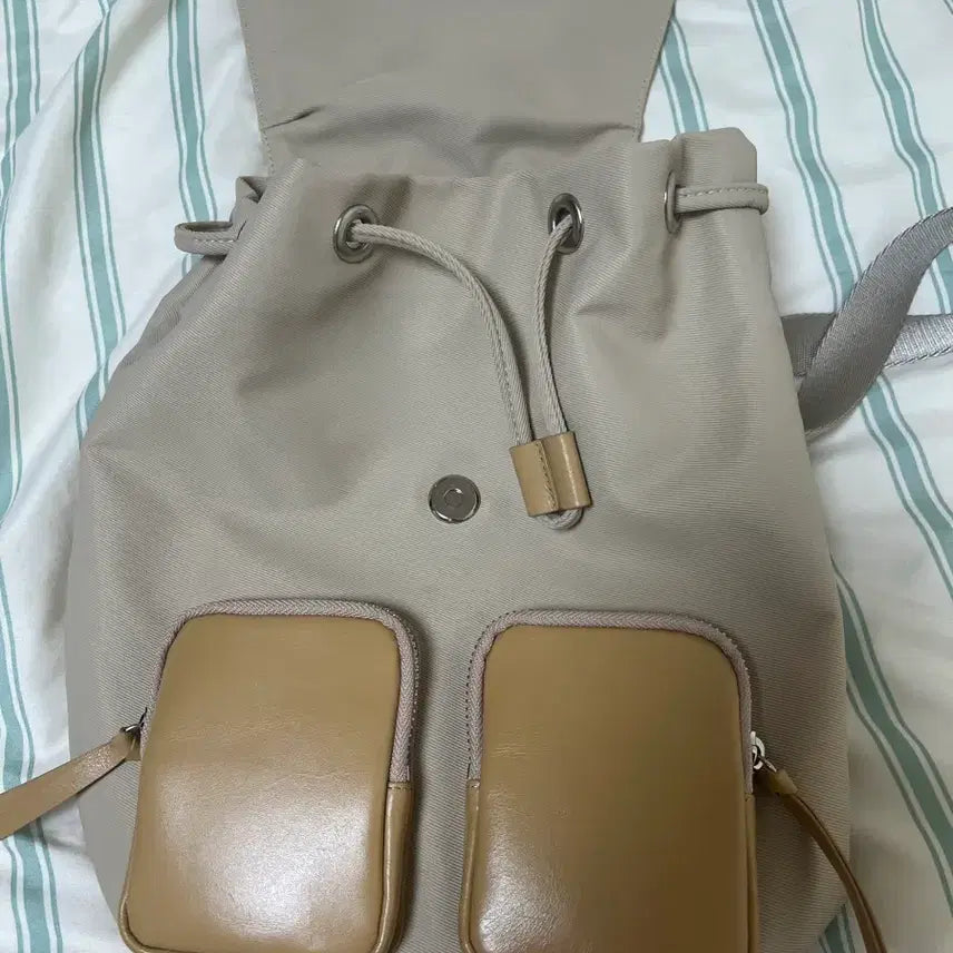 [BUNJANG] Minitmute Clo Backpack Mocha Beige / 미닛뮤트 클로백팩 모카베이지