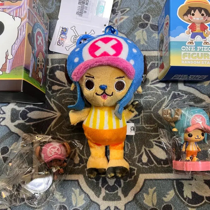 [BUNJANG] One Piece Chopper Figure Stamp + Mini Figure Set / 원피스_쵸파 피규어 스탬프+미니피규어 세트 새상품