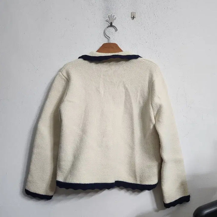 [SOLD OUT] 아이보리 카라 가디건