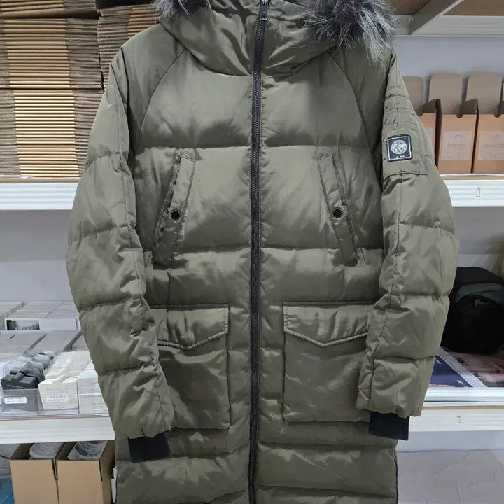 [SOLD OUT] [특별행사] 어스앤뎀 남성 롱패딩 판매합니다(90)