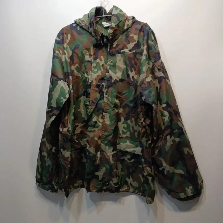 [BUNJANG] Military Camo Hooded Windbreaker Jacket / 밀리터리 카모 후드 바람막이 자켓110사이즈   63001