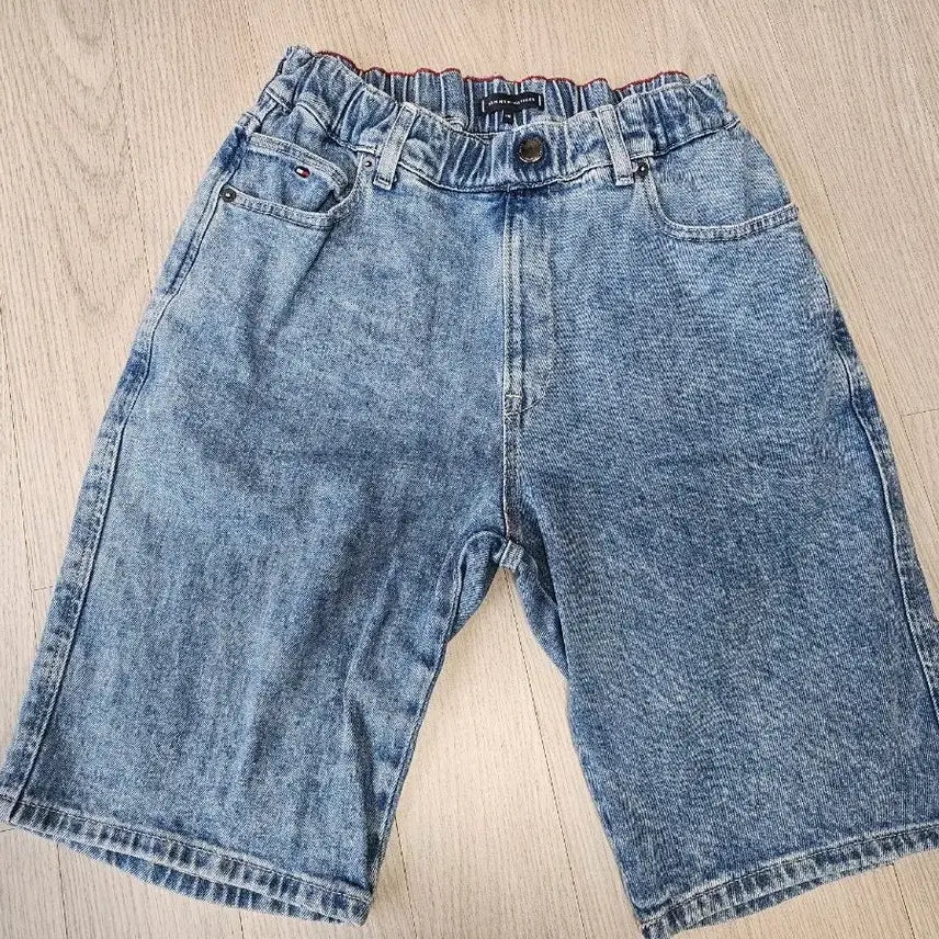 [BUNJANG] Tommy Hilfiger Bermuda Shorts / 타미힐피거