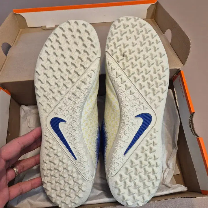 [BUNJANG] Nike Lunar Legend 7 Pro TF Soccer Cleats / 나이키 루나 레전드7 프로 TF