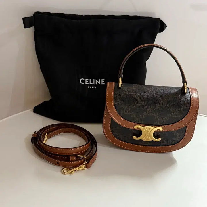 [BUNJANG] Celine Mini Clea Besace Triomphe Bag / 셀린느 미니 클레아 베사체 트리오페